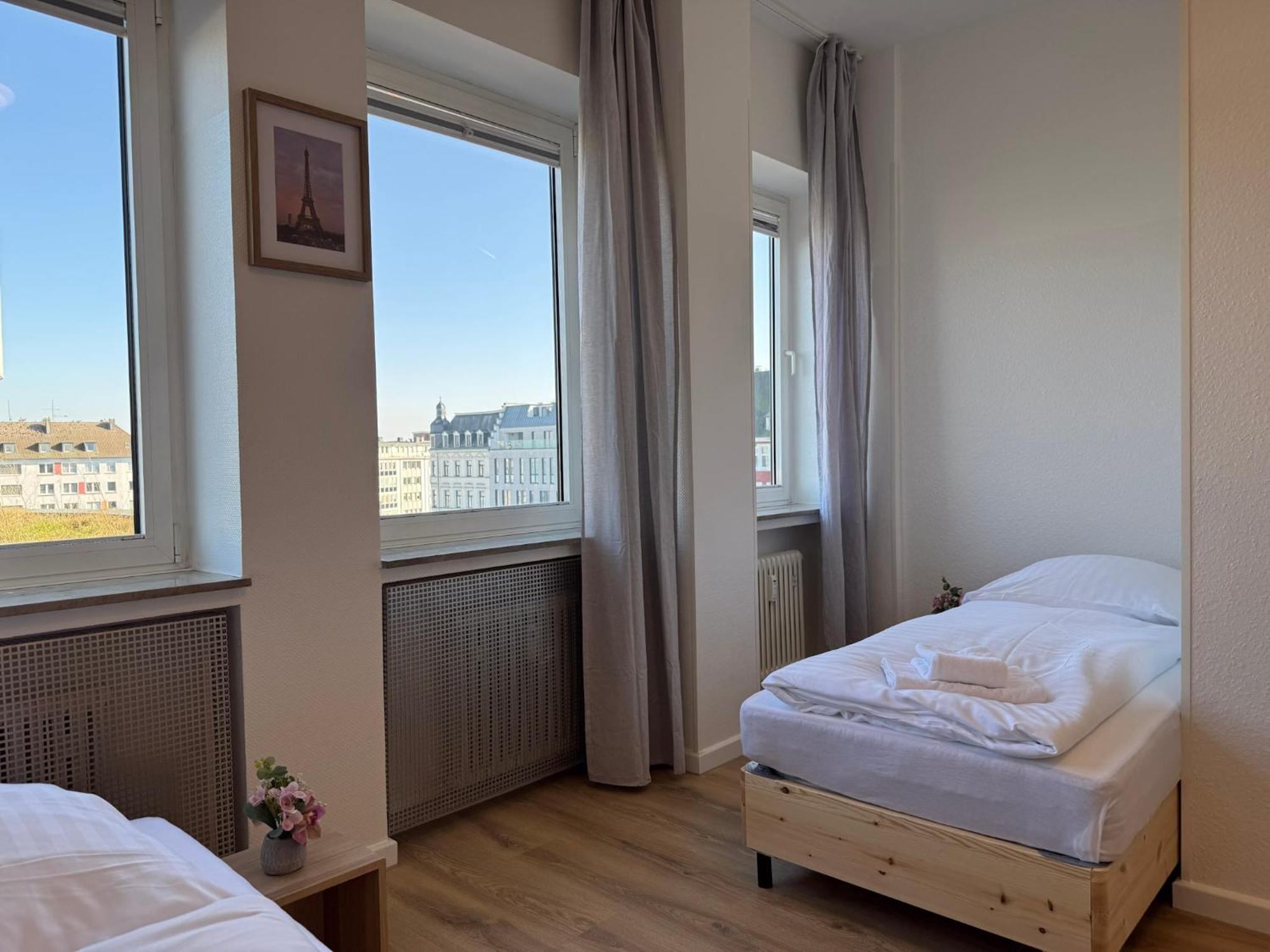 Apartment T&k - 2 - 5 - Heart Of Solingen-hofgarten Solingen