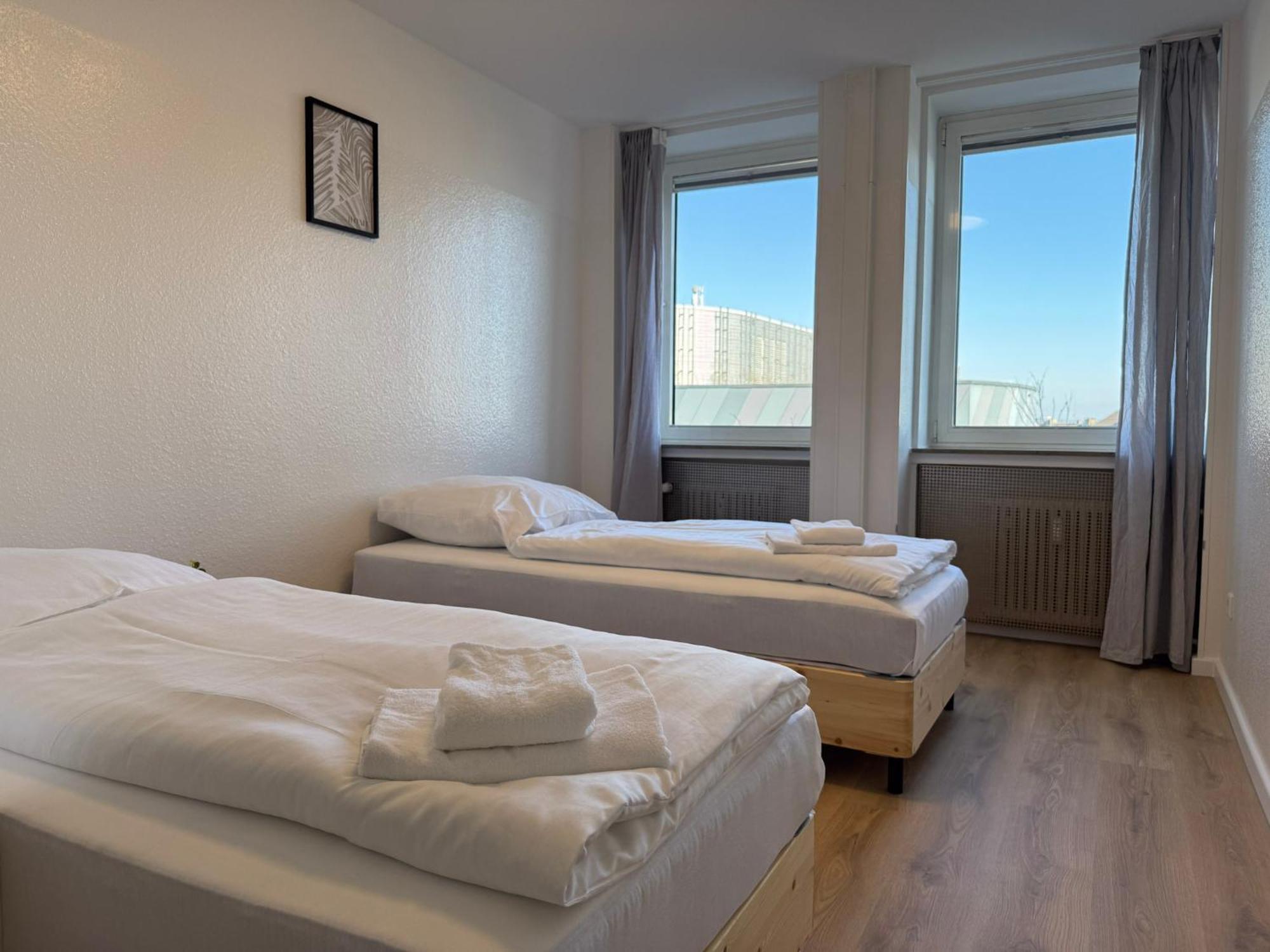 T&k - 2 - 5 - Heart Of Solingen-hofgarten Apartment